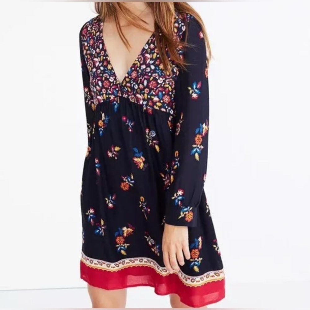 SEZANE Dafna Floral Dress in Navy and Red Size 36 (Fr) 4 (US)